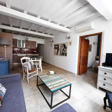 Lägenhet Un Coin De Luberon